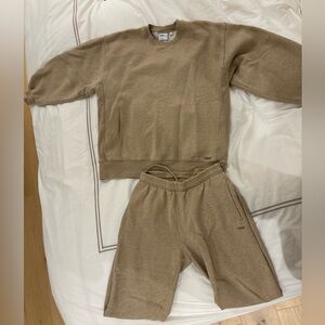 Aritzia Boyfriend fit sweatpants and crewneck in colour Dark Beige